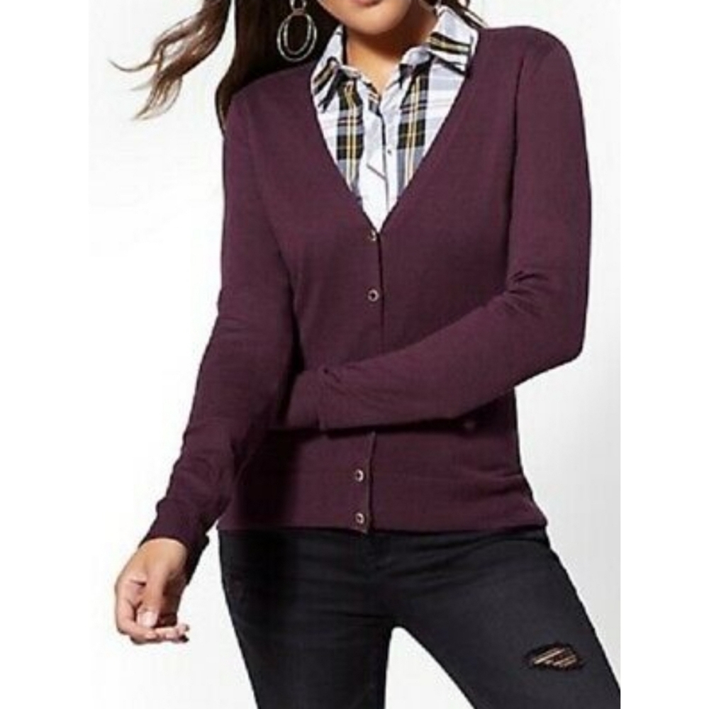 7th Avenue NY & Co Burgundy V-neck Cardigan